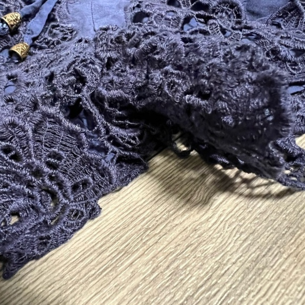 Elevenses Super Cute Blue Shorts- small - Picture 12 of 12